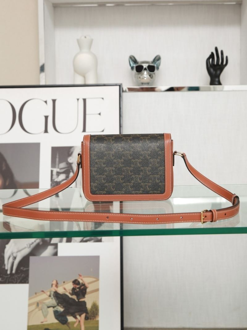 Ce1i*e triomphe bags